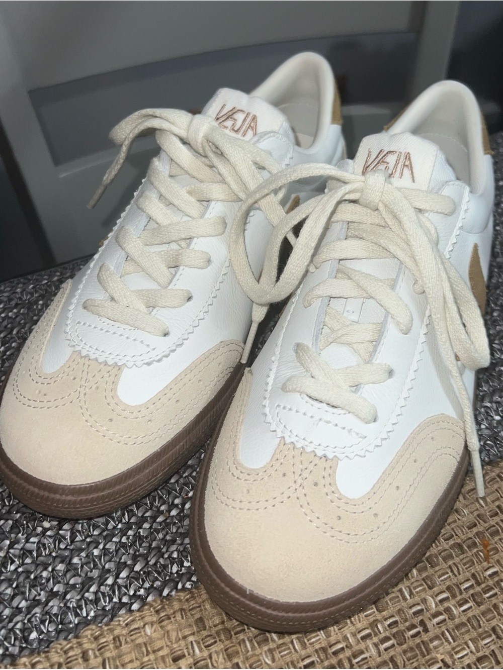 Veja Women's White and Tan Campo Trainer